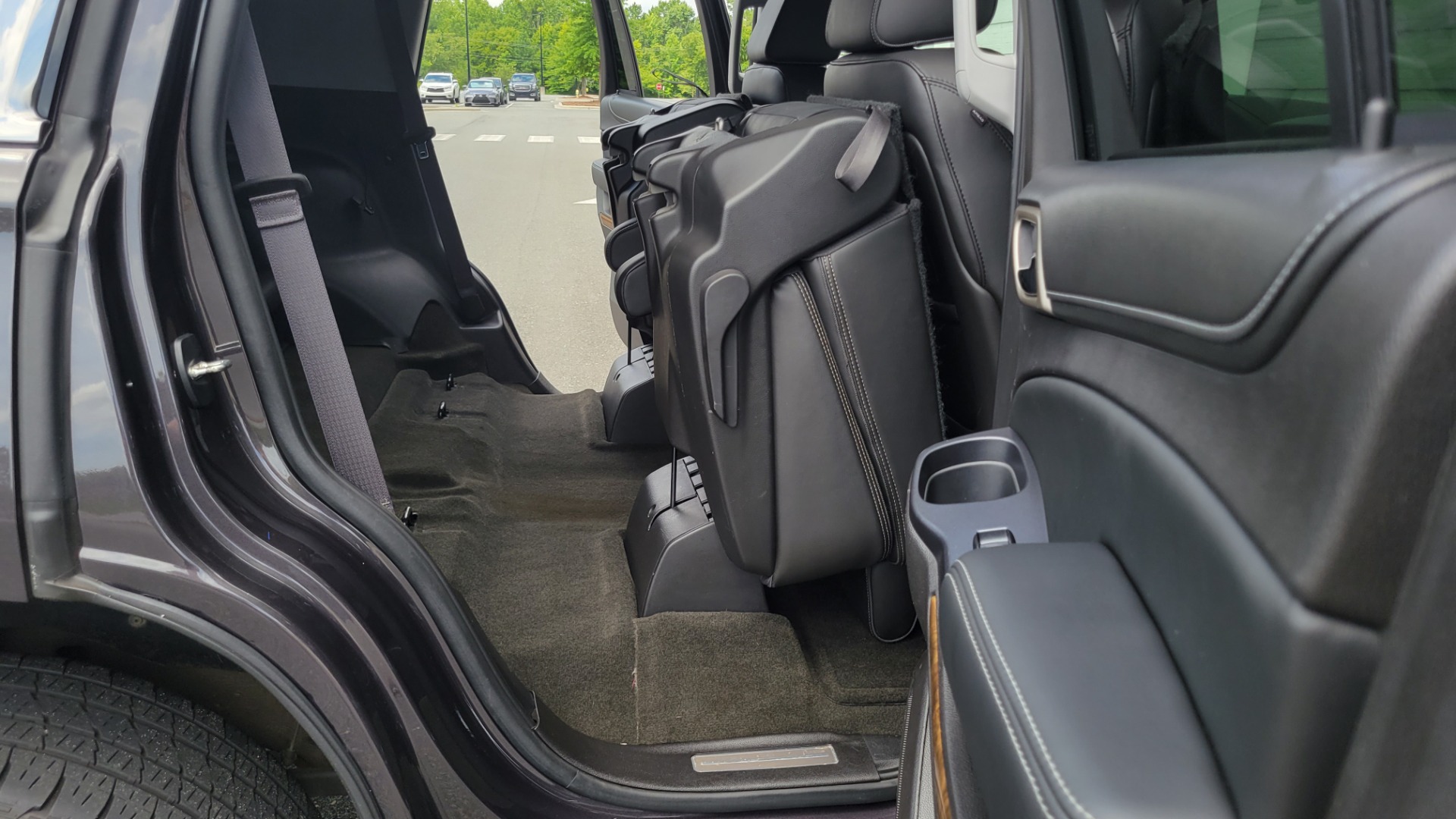 Used 2015 GMC YUKON DENALI 4WD / 6.2L / 8-SPD / NAV / BOSE / SUNROOF / CAMERA / 3-ROW for sale Sold at Formula Imports in Charlotte NC 28227 81