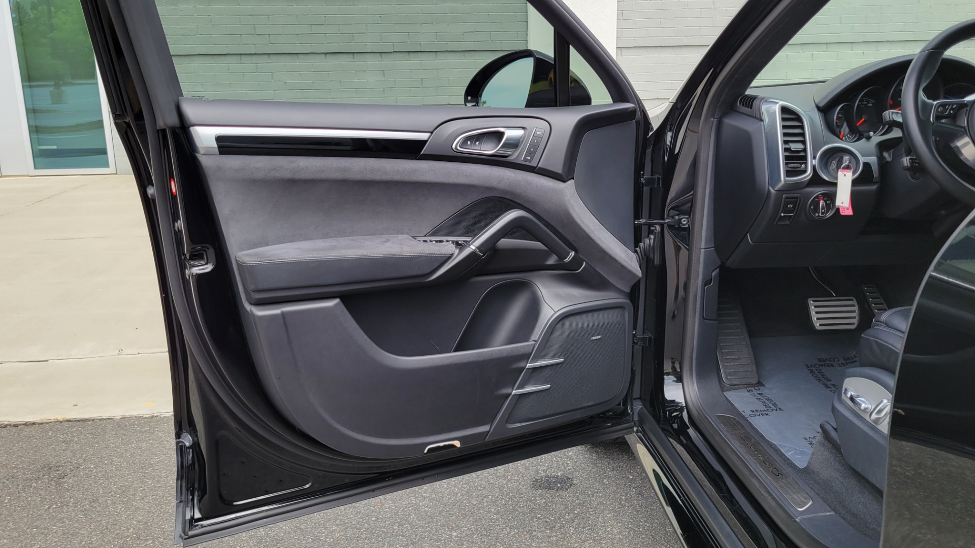 Used 2017 Porsche CAYENNE GTS 3.6L / NAV / SUNROOF / BOSE / PARK ASST / LCA / CAMERA for sale $64,995 at Formula Imports in Charlotte NC 28227 35