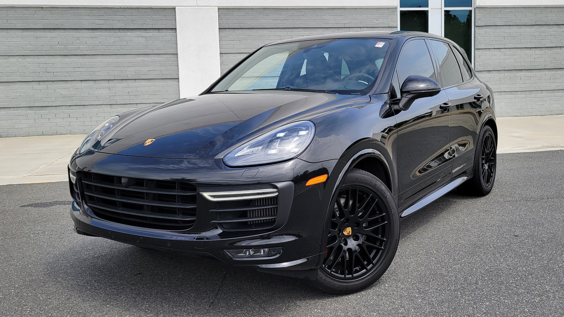 Used 2017 Porsche CAYENNE GTS 3.6L / NAV / SUNROOF / BOSE / PARK ASST / LCA / CAMERA for sale $64,995 at Formula Imports in Charlotte NC 28227 1