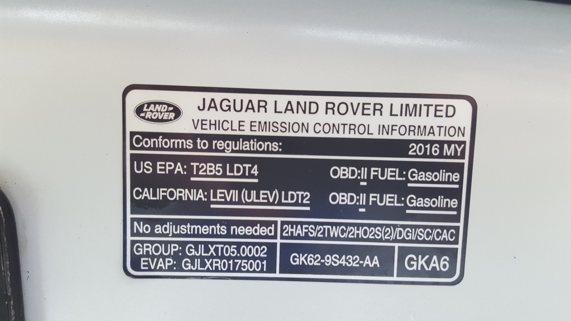 Used 2016 Land Rover RANGE ROVER SC V8 / DRVR ASST / VSN ASST / MERIDIAN / SNRF / BLIND SPOT for sale Sold at Formula Imports in Charlotte NC 28227 15