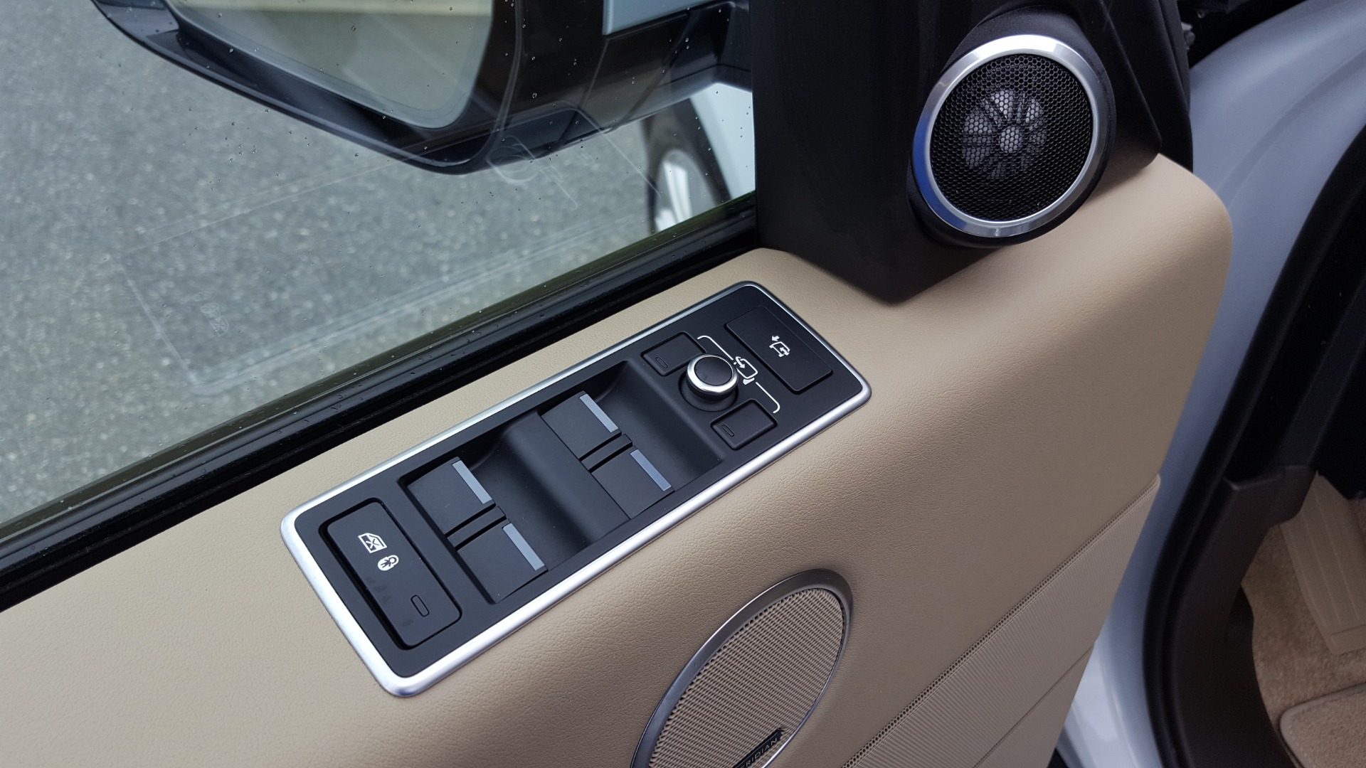 Used 2016 Land Rover RANGE ROVER SC V8 / DRVR ASST / VSN ASST / MERIDIAN / SNRF / BLIND SPOT for sale Sold at Formula Imports in Charlotte NC 28227 27