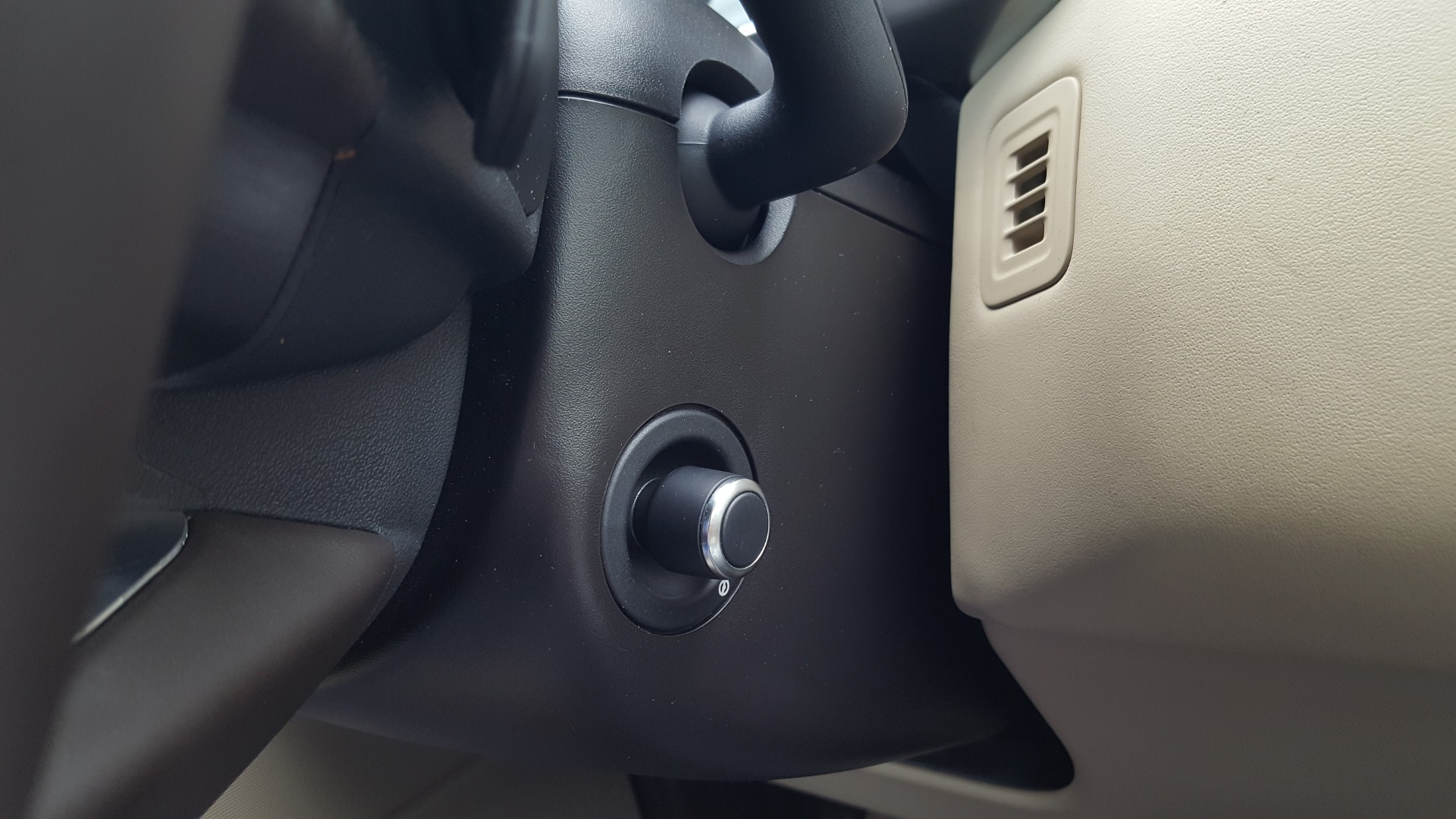 Used 2016 Land Rover RANGE ROVER SC V8 / DRVR ASST / VSN ASST / MERIDIAN / SNRF / BLIND SPOT for sale Sold at Formula Imports in Charlotte NC 28227 49