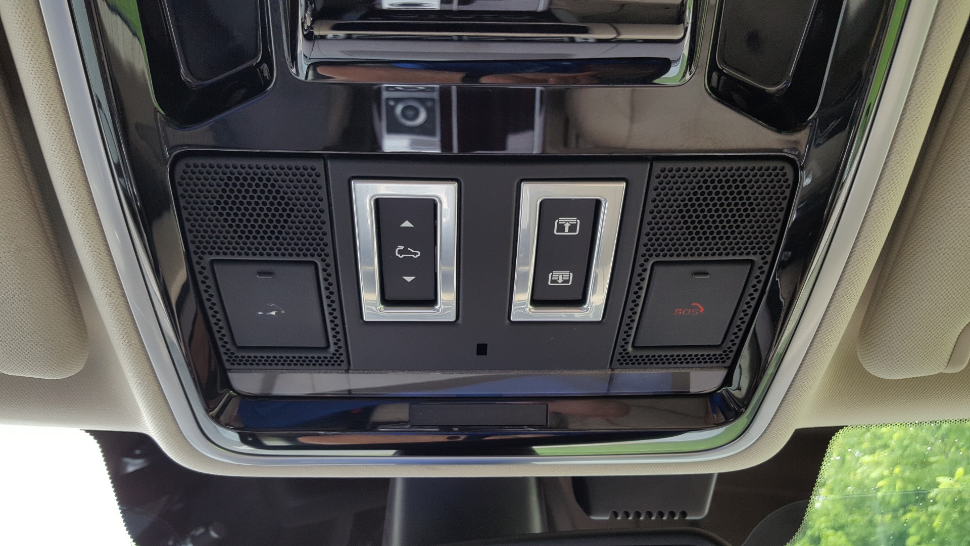 Used 2016 Land Rover RANGE ROVER SC V8 / DRVR ASST / VSN ASST / MERIDIAN / SNRF / BLIND SPOT for sale Sold at Formula Imports in Charlotte NC 28227 58