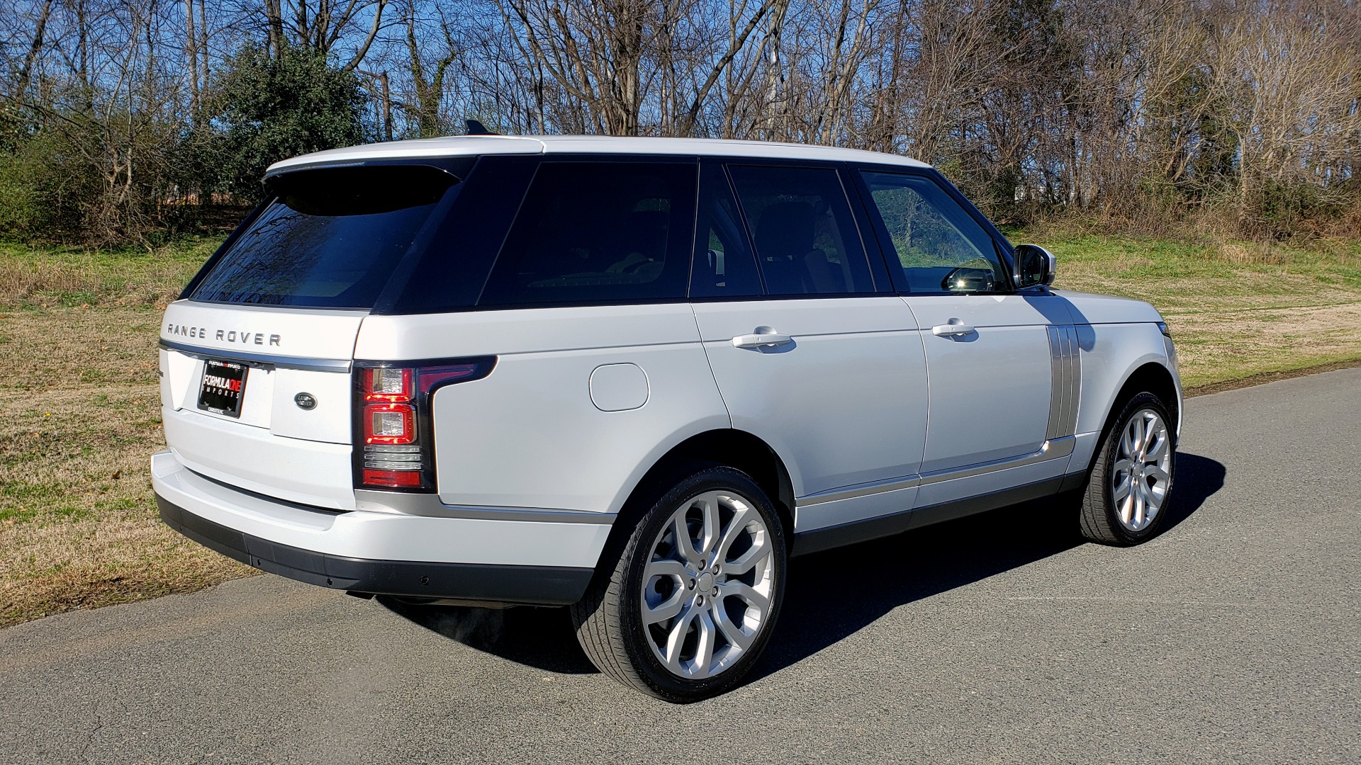Used 2016 Land Rover RANGE ROVER SC V8 / DRVR ASST / VSN ASST / MERIDIAN / SNRF / BLIND SPOT for sale Sold at Formula Imports in Charlotte NC 28227 6