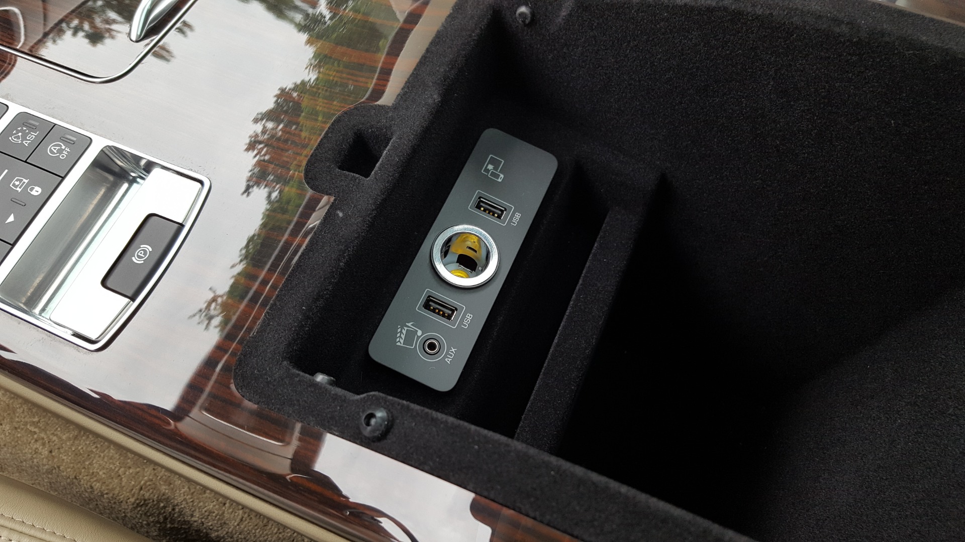 Used 2016 Land Rover RANGE ROVER SC V8 / DRVR ASST / VSN ASST / MERIDIAN / SNRF / BLIND SPOT for sale Sold at Formula Imports in Charlotte NC 28227 60