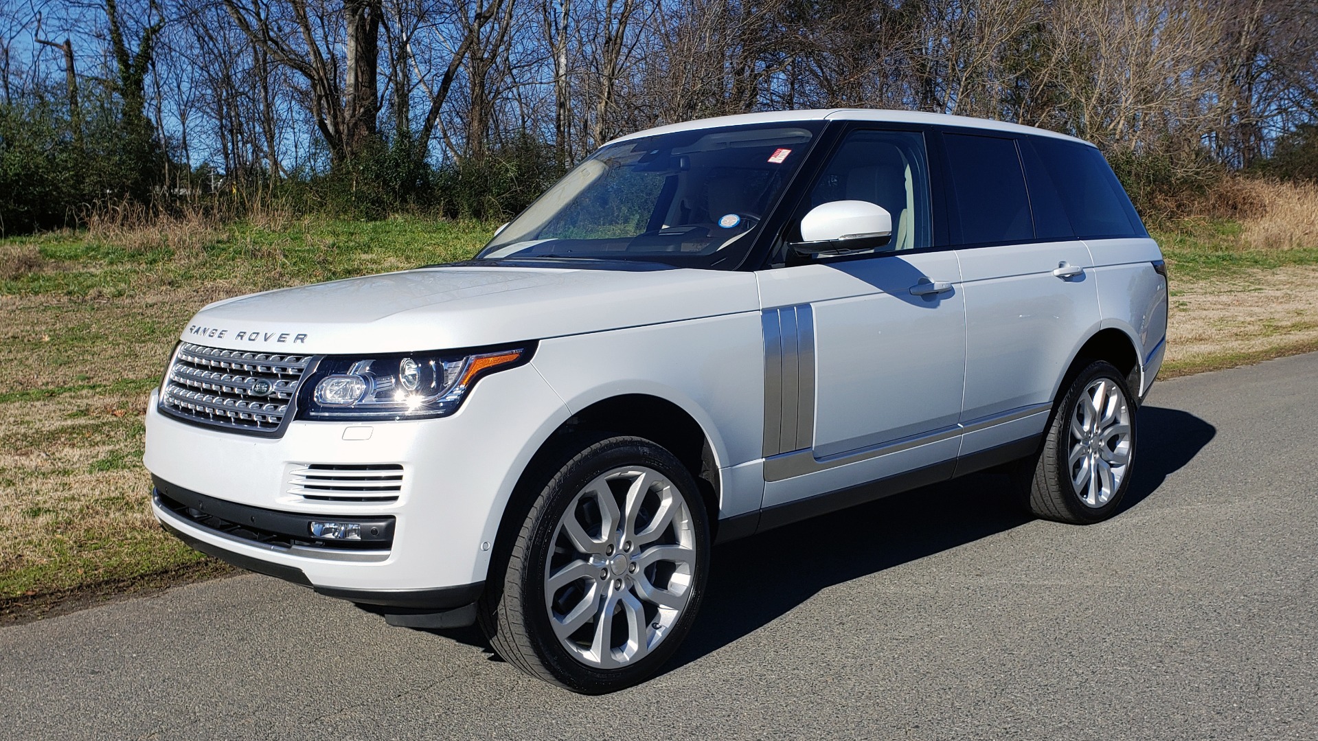 Used 2016 Land Rover RANGE ROVER SC V8 / DRVR ASST / VSN ASST / MERIDIAN / SNRF / BLIND SPOT for sale Sold at Formula Imports in Charlotte NC 28227 1