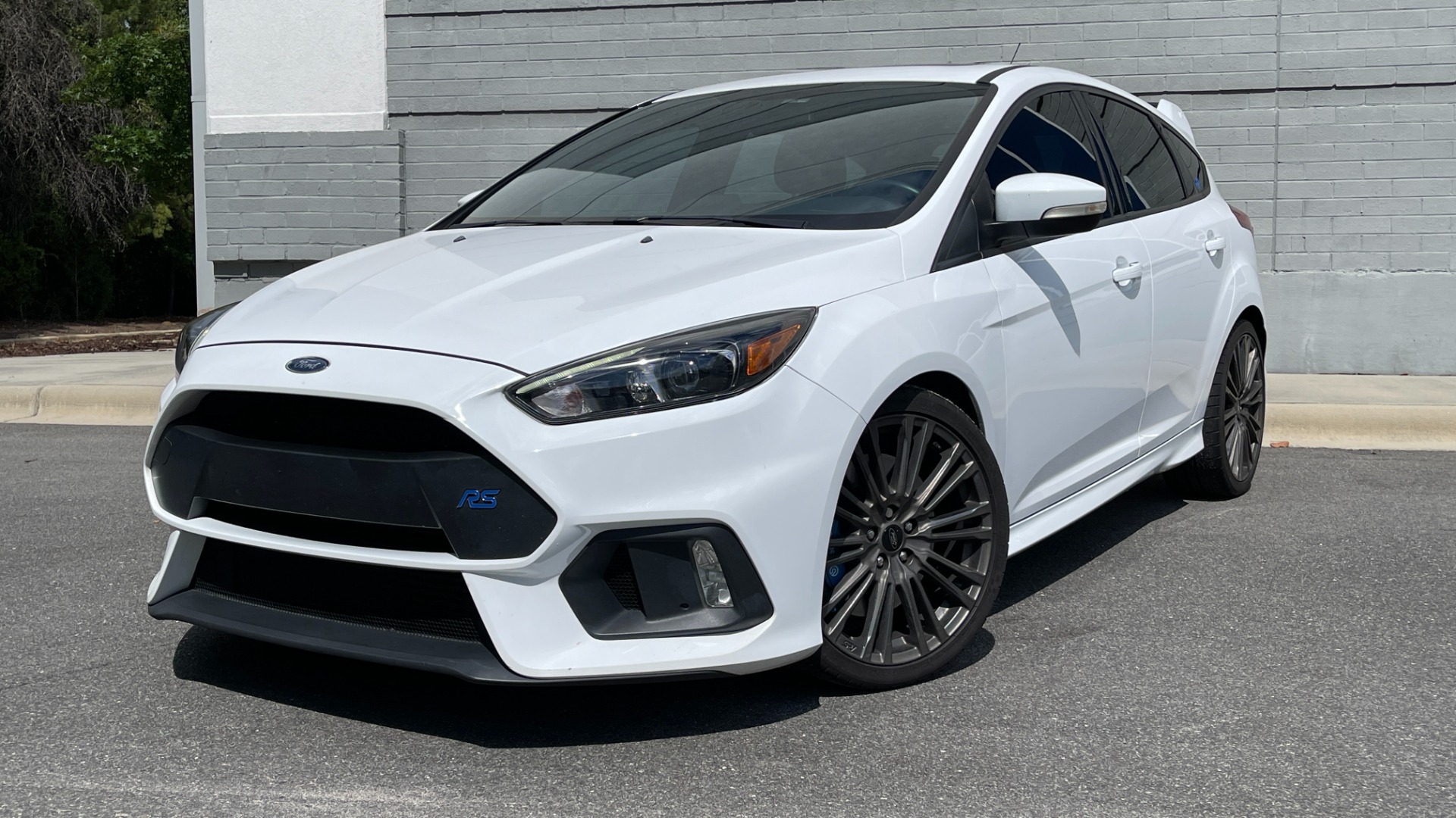 Used 2017 Ford Focus RS / SUNROOF / RS2 PACKAGE / RECAROS / MBRP EXHAUST / ALL WHEEL DRIVE for sale Sold at Formula Imports in Charlotte NC 28227 50