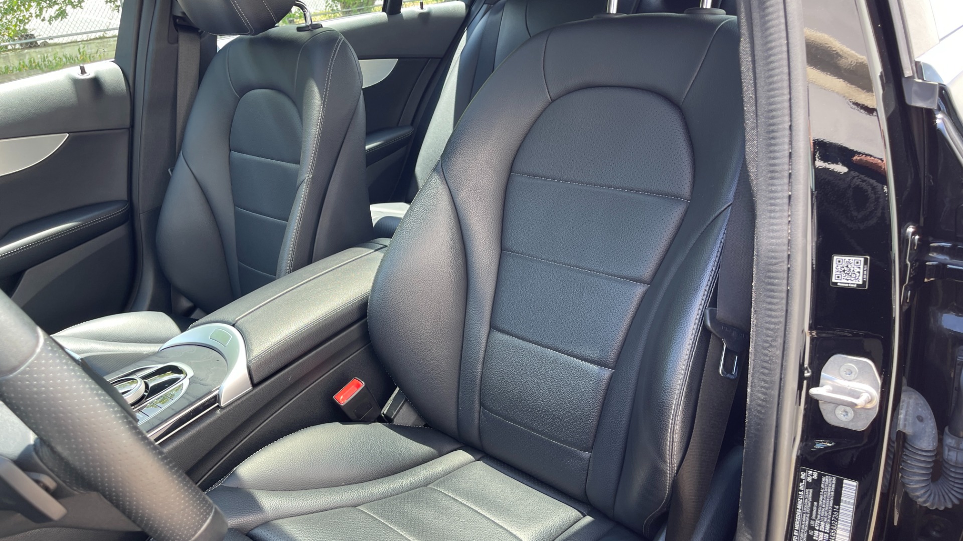 Used 2018 Mercedes-Benz C-Class C 300 / PREMIUM / REVIEW CAM / HTD SEATS / 18IN WHEELS for sale Sold at Formula Imports in Charlotte NC 28227 10