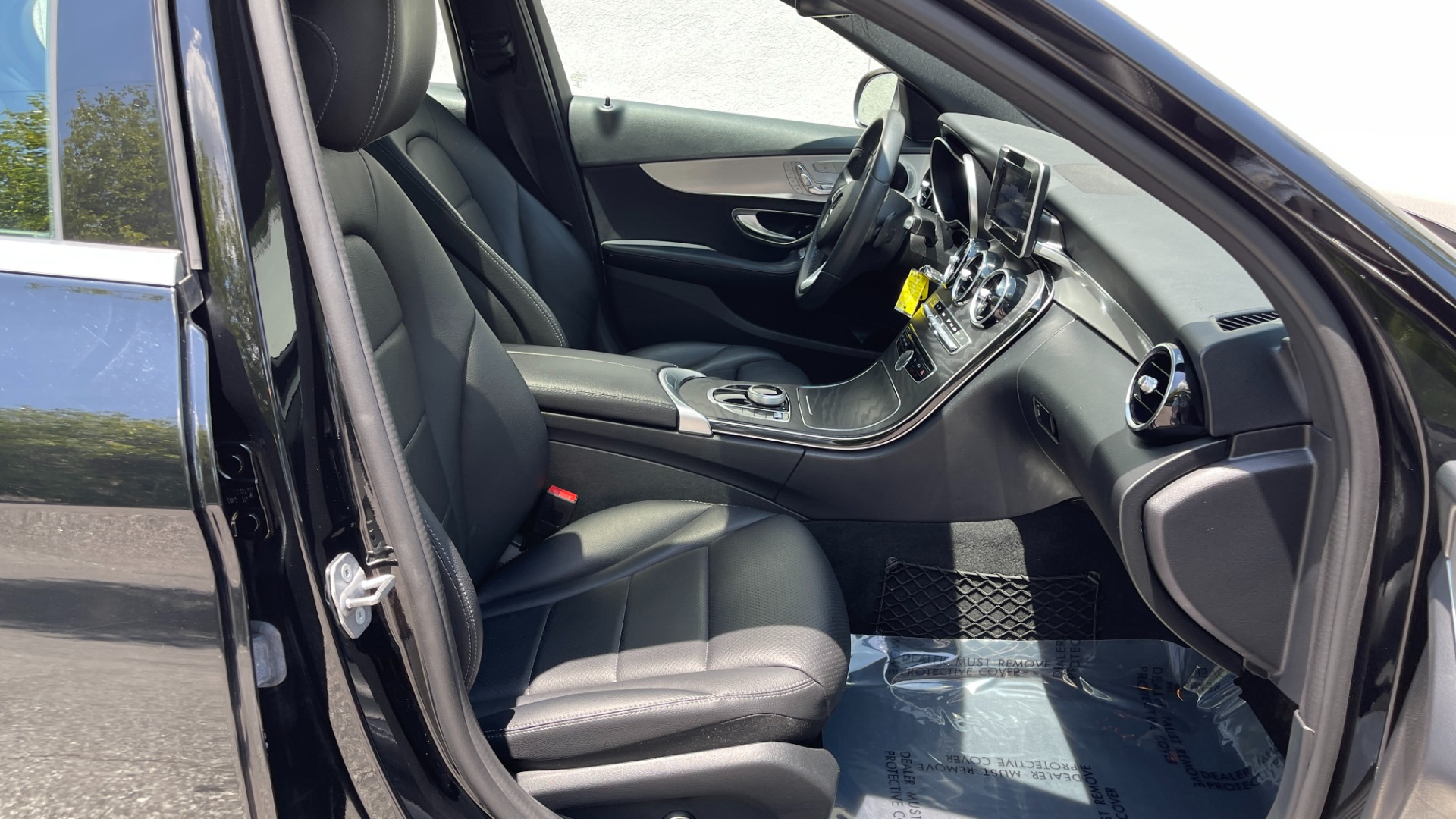 Used 2018 Mercedes-Benz C-Class C 300 / PREMIUM / REVIEW CAM / HTD SEATS / 18IN WHEELS for sale Sold at Formula Imports in Charlotte NC 28227 11