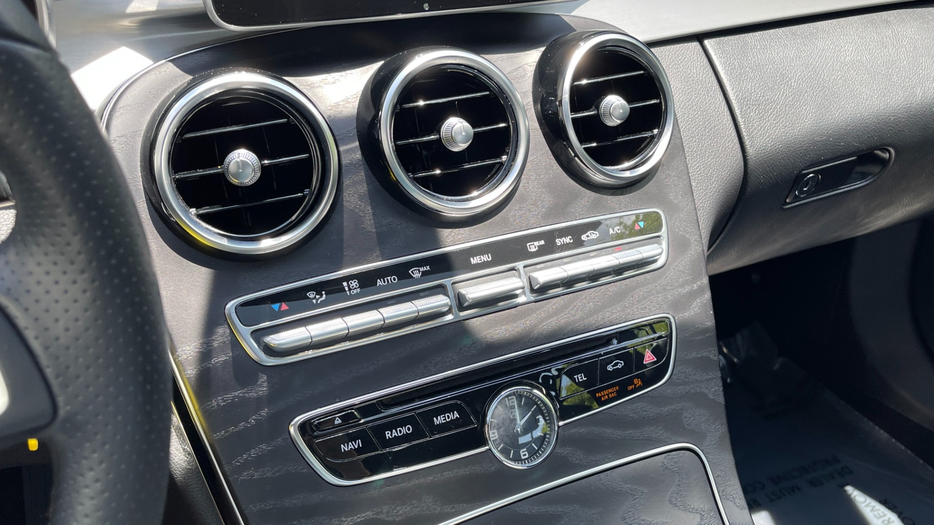 Used 2018 Mercedes-Benz C-Class C 300 / PREMIUM / REVIEW CAM / HTD SEATS / 18IN WHEELS for sale $27,999 at Formula Imports in Charlotte NC 28227 20