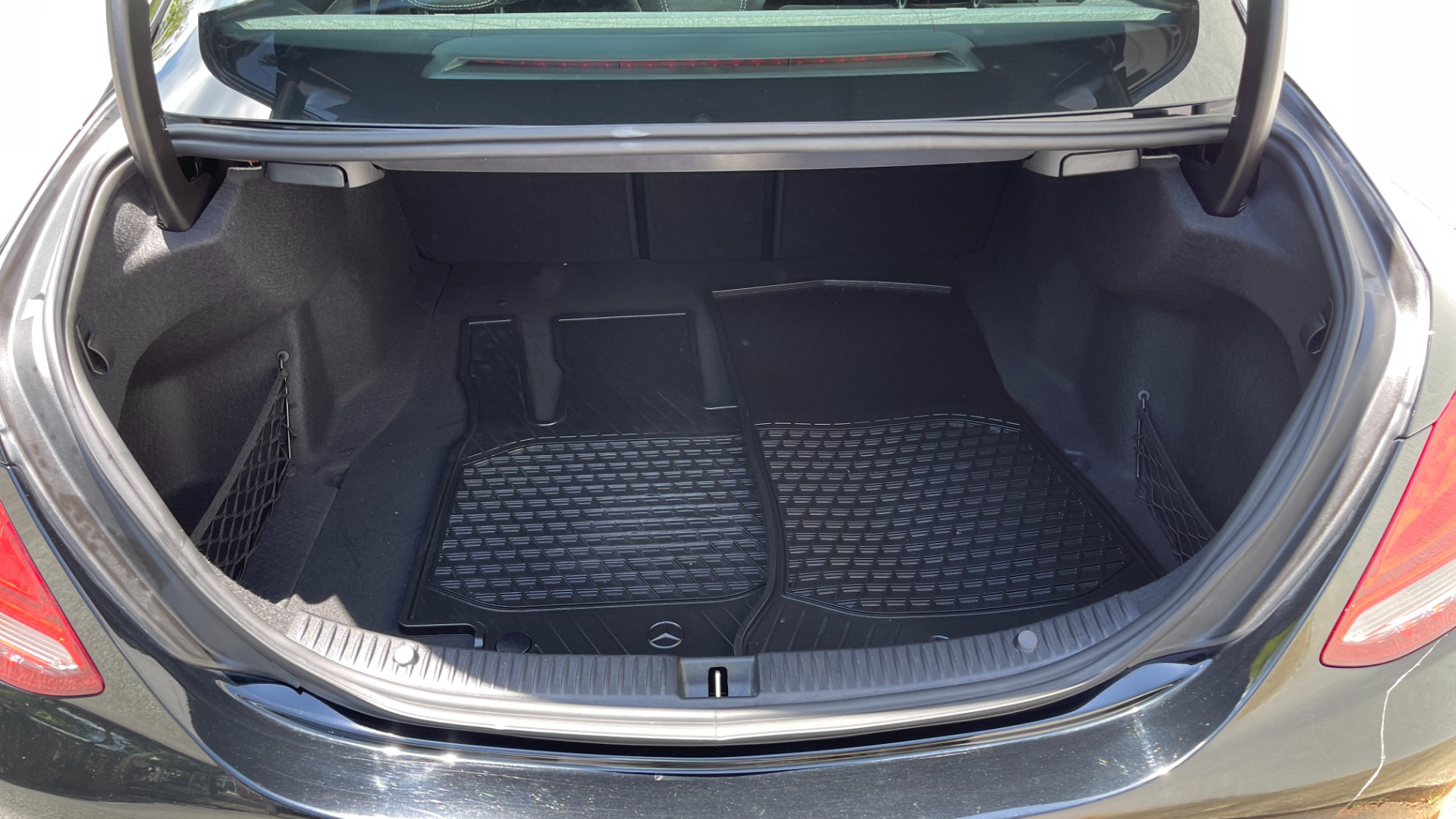 Used 2018 Mercedes-Benz C-Class C 300 / PREMIUM / REVIEW CAM / HTD SEATS / 18IN WHEELS for sale Sold at Formula Imports in Charlotte NC 28227 35