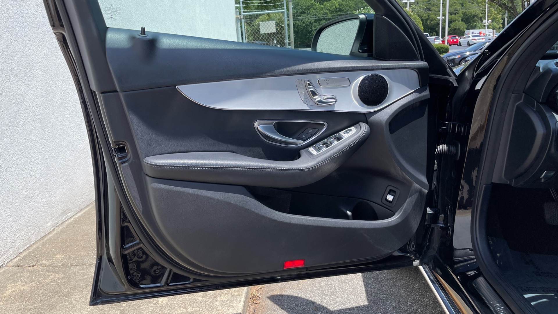 Used 2018 Mercedes-Benz C-Class C 300 / PREMIUM / REVIEW CAM / HTD SEATS / 18IN WHEELS for sale $27,999 at Formula Imports in Charlotte NC 28227 41