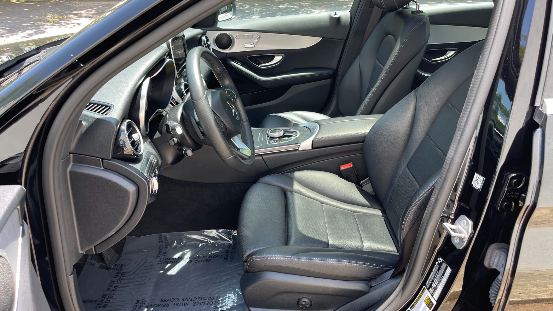 Used 2018 Mercedes-Benz C-Class C 300 / PREMIUM / REVIEW CAM / HTD SEATS / 18IN WHEELS for sale $27,999 at Formula Imports in Charlotte NC 28227 9