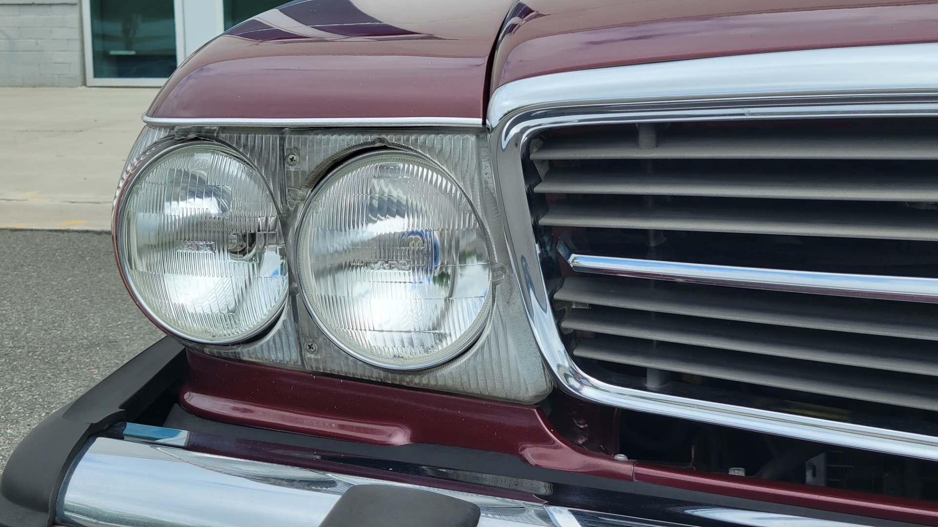 Used 1987 Mercedes-Benz 560 SERIES 560SL ROADSTER / 5.6L V8 / AUTO / LEATHER / ALPINE for sale $16,700 at Formula Imports in Charlotte NC 28227 24