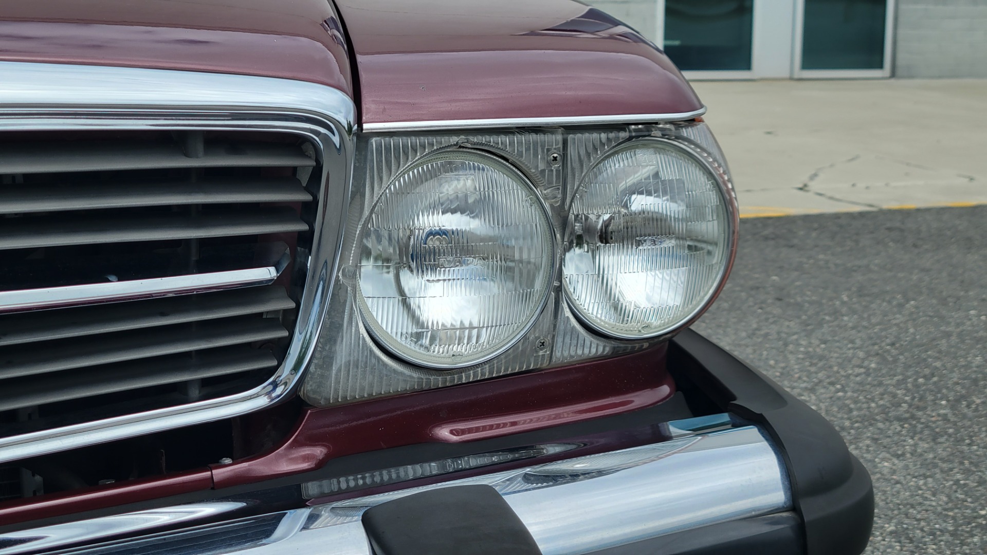 Used 1987 Mercedes-Benz 560 SERIES 560SL ROADSTER / 5.6L V8 / AUTO / LEATHER / ALPINE for sale $16,700 at Formula Imports in Charlotte NC 28227 25