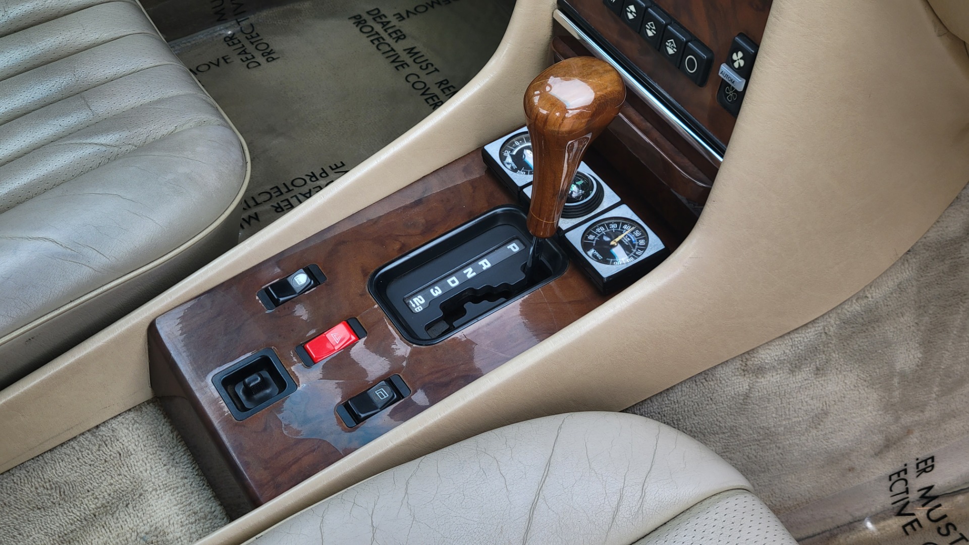 Used 1987 Mercedes-Benz 560 SERIES 560SL ROADSTER / 5.6L V8 / AUTO / LEATHER / ALPINE for sale $16,700 at Formula Imports in Charlotte NC 28227 57