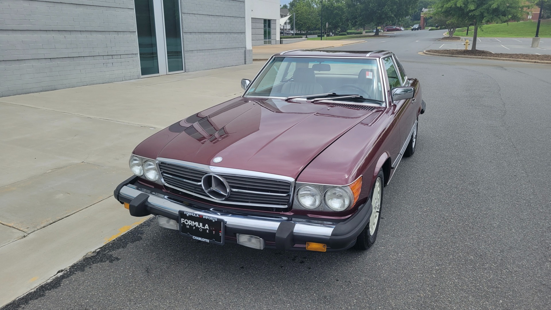 Used 1987 Mercedes-Benz 560 SERIES 560SL ROADSTER / 5.6L V8 / AUTO / LEATHER / ALPINE for sale $16,700 at Formula Imports in Charlotte NC 28227 6