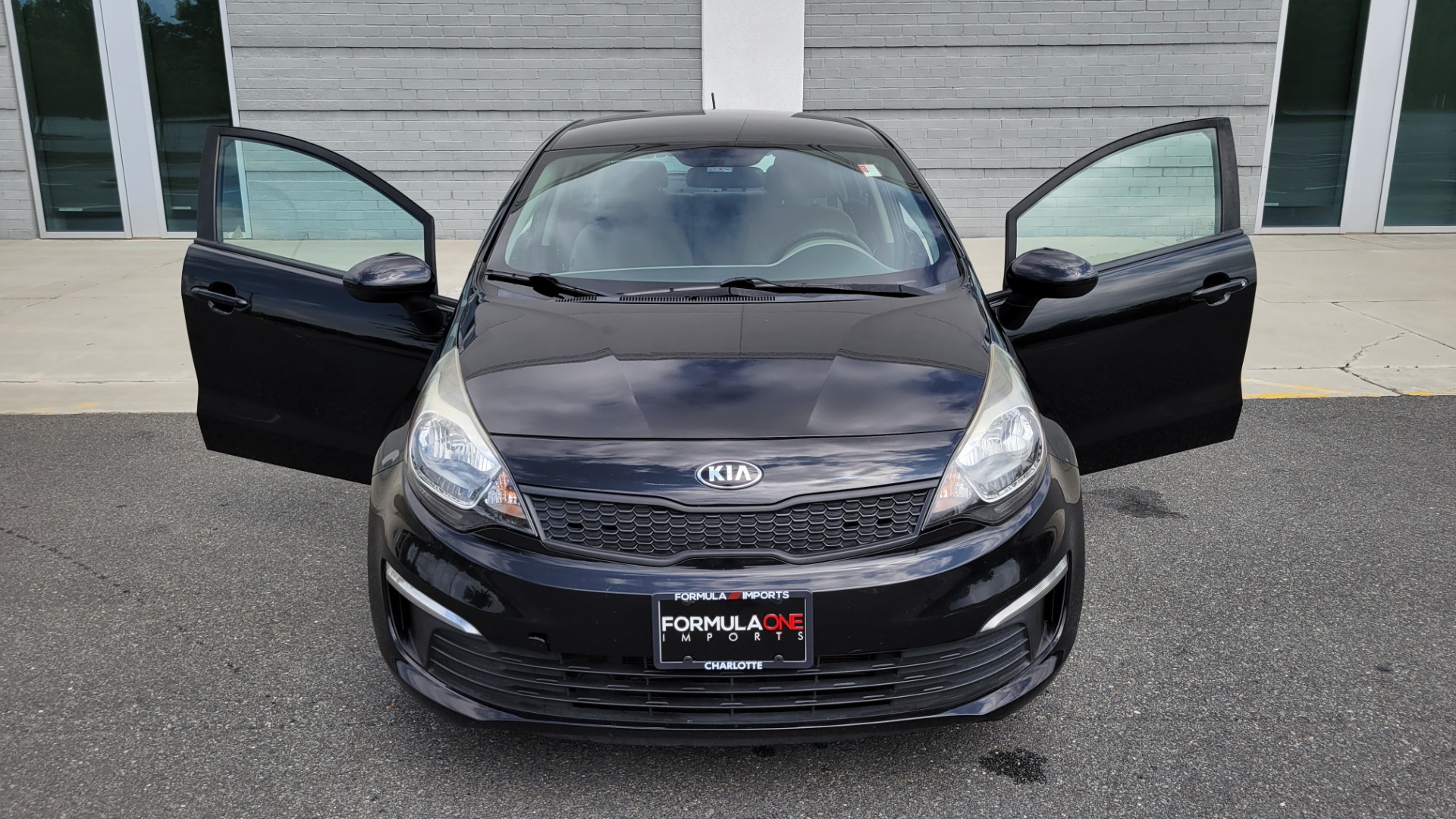 Used 2017 Kia RIO LX SEDAN / 1.6L 4-CYL / AUTO / POWER PACKAGE / 36MPG for sale Sold at Formula Imports in Charlotte NC 28227 11