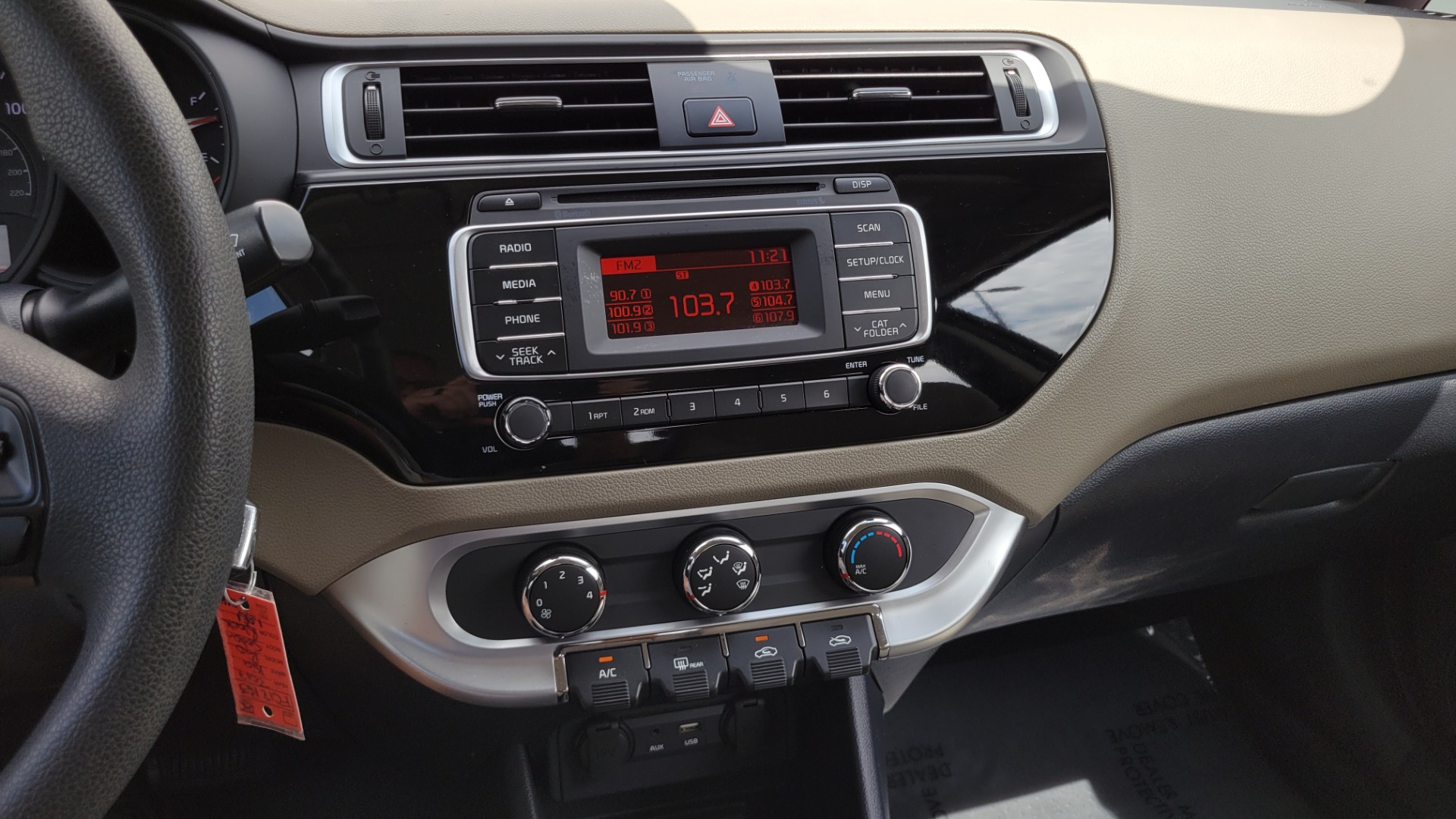 Used 2017 Kia RIO LX SEDAN / 1.6L 4-CYL / AUTO / POWER PACKAGE / 36MPG for sale Sold at Formula Imports in Charlotte NC 28227 37