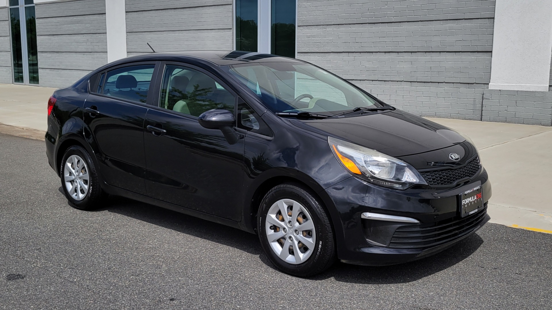 Used 2017 Kia RIO LX SEDAN / 1.6L 4-CYL / AUTO / POWER PACKAGE / 36MPG for sale Sold at Formula Imports in Charlotte NC 28227 6