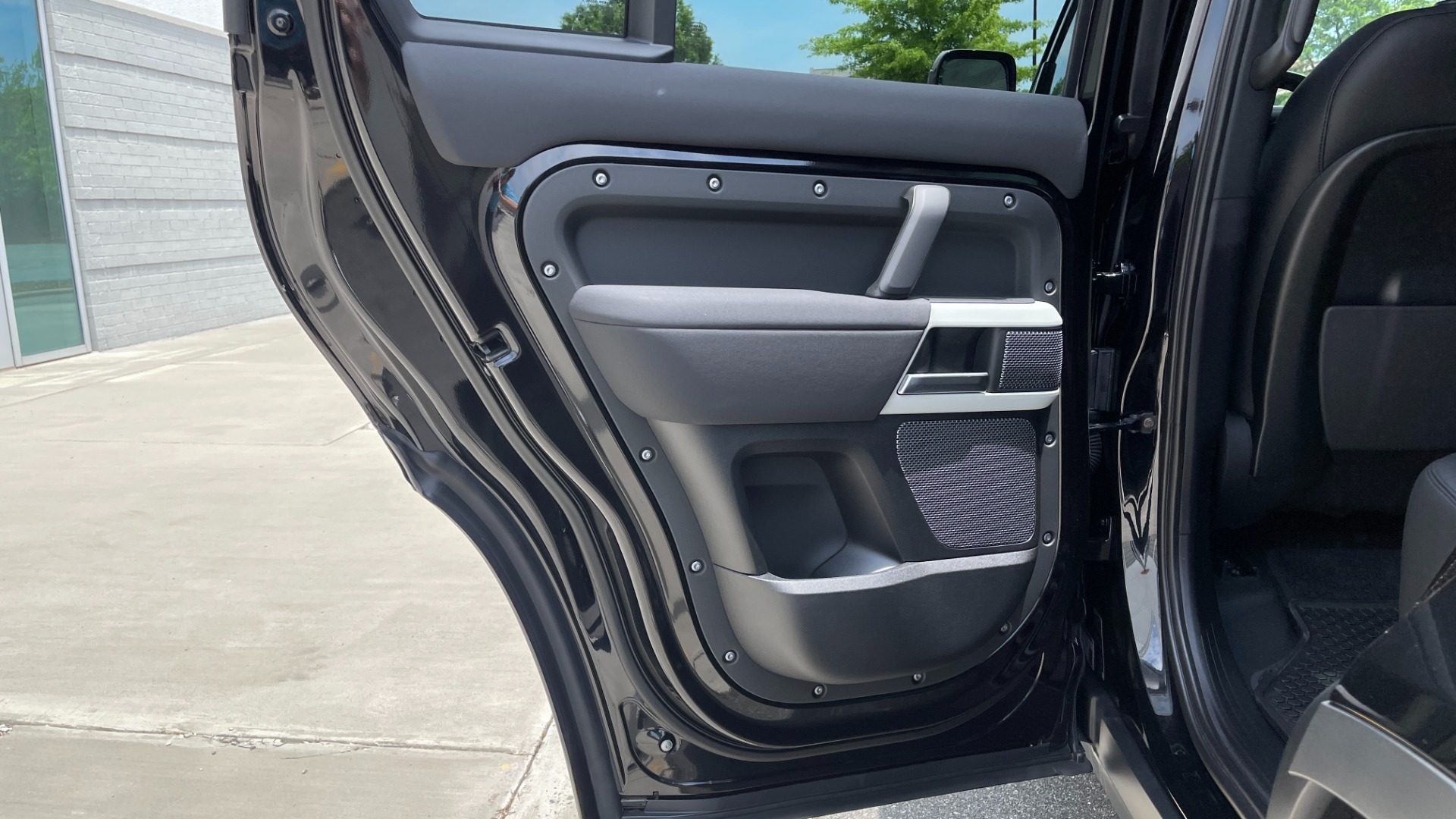 Used 2022 Land Rover DEFENDER 110 S / 2.0L / AWD / BLACK PACK / AIR SUSP / COLD CLIMATE / HUD for sale Sold at Formula Imports in Charlotte NC 28227 48