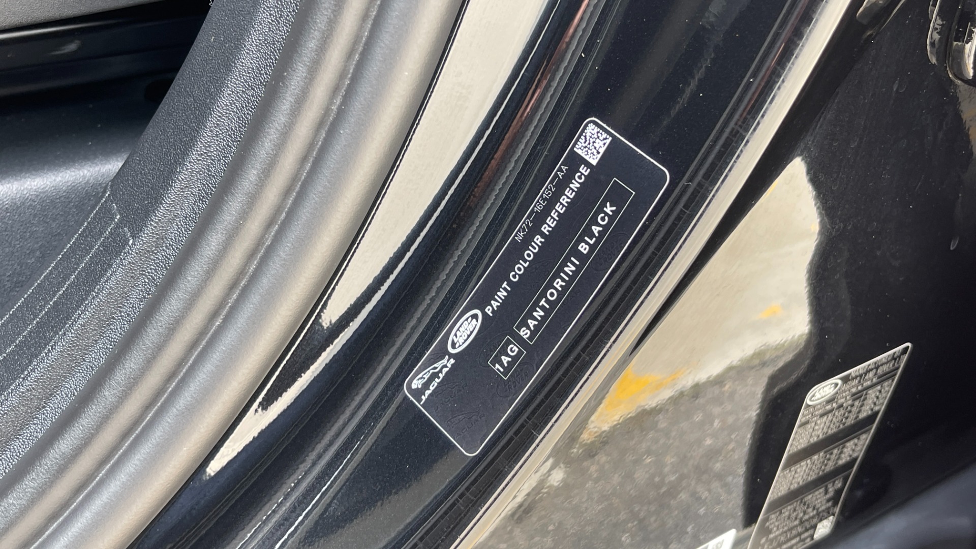 Used 2022 Land Rover DEFENDER 110 S / 2.0L / AWD / BLACK PACK / AIR SUSP / COLD CLIMATE / HUD for sale Sold at Formula Imports in Charlotte NC 28227 75