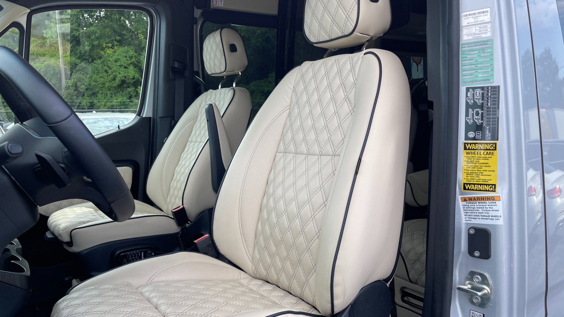 Used 2020 Mercedes-Benz MIDWEST AMERICAN PATRIOT CONVERSION / SHOWER / TV / FRIDGE / MICROWAVE for sale $178,999 at Formula Imports in Charlotte NC 28227 30