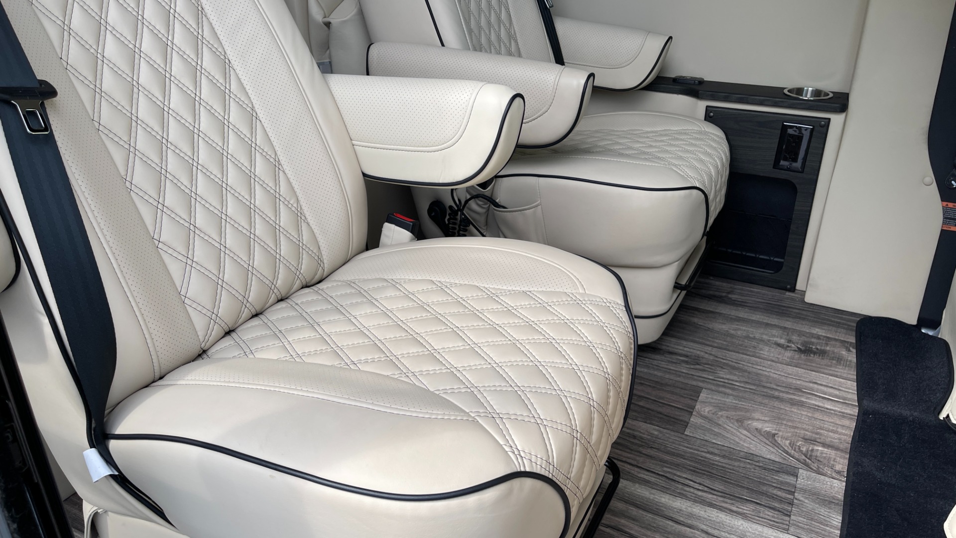 Used 2020 Mercedes-Benz MIDWEST AMERICAN PATRIOT CONVERSION / SHOWER / TV / FRIDGE / MICROWAVE for sale Sold at Formula Imports in Charlotte NC 28227 47