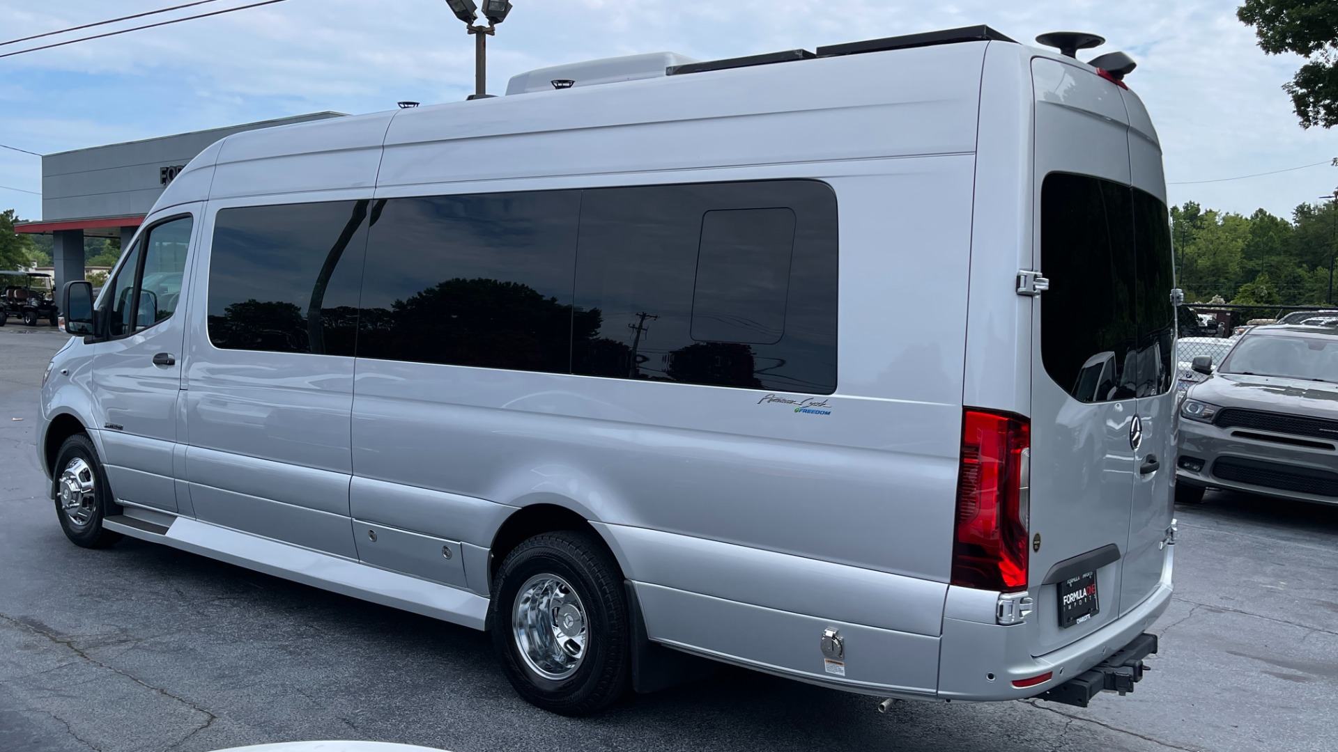Used 2020 Mercedes-Benz MIDWEST AMERICAN PATRIOT CONVERSION / SHOWER / TV / FRIDGE / MICROWAVE for sale Sold at Formula Imports in Charlotte NC 28227 6