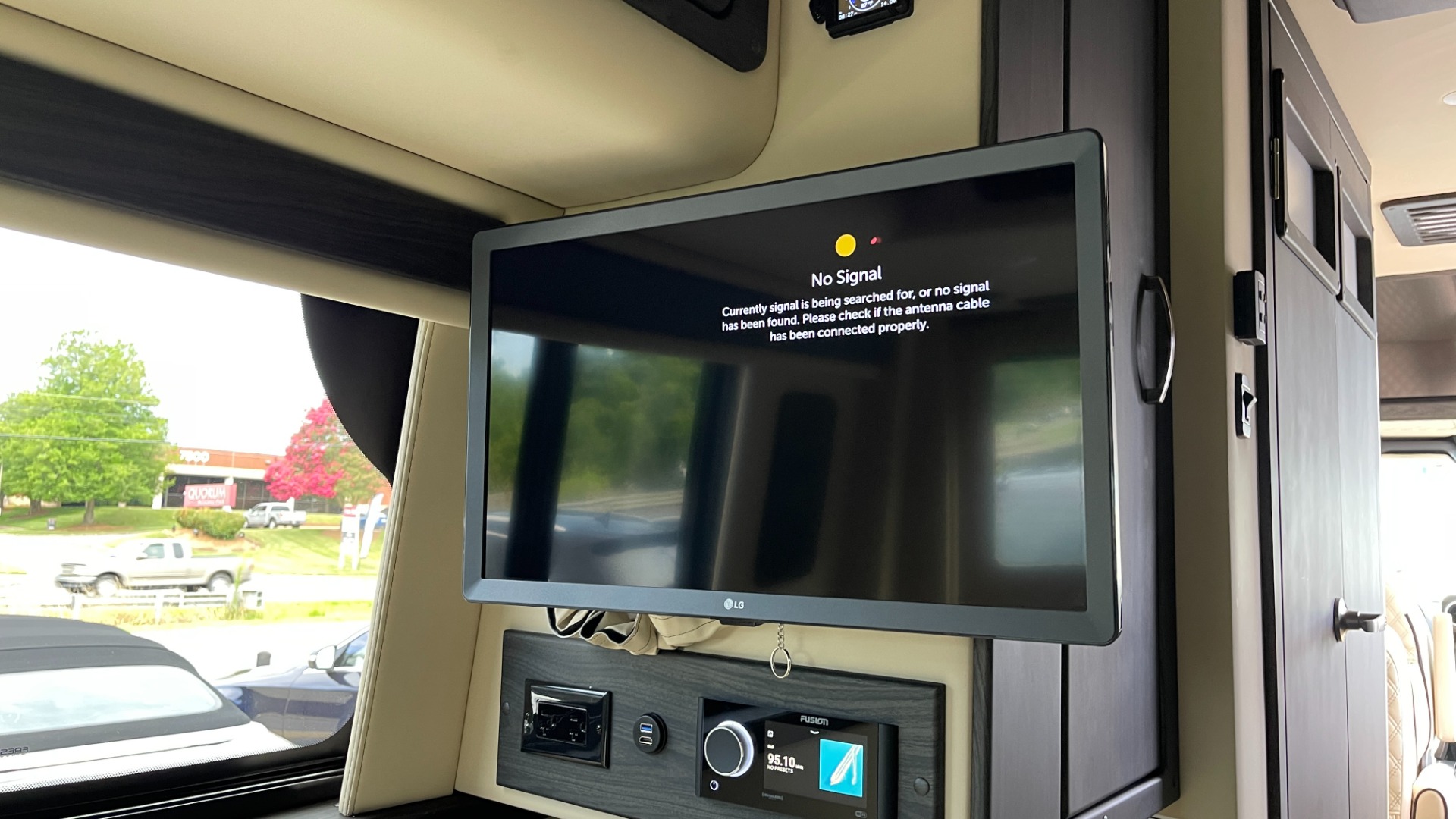 Used 2020 Mercedes-Benz MIDWEST AMERICAN PATRIOT CONVERSION / SHOWER / TV / FRIDGE / MICROWAVE for sale $178,999 at Formula Imports in Charlotte NC 28227 74