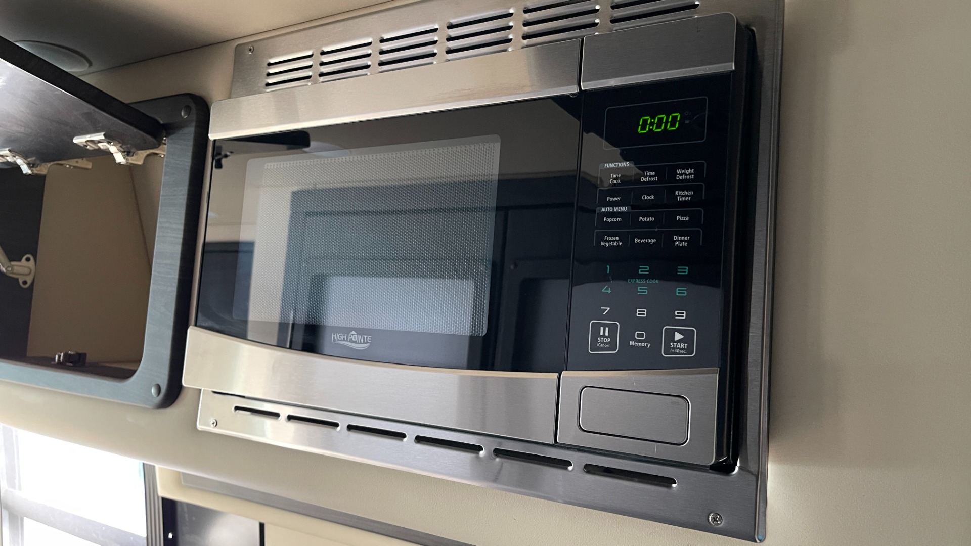 Used 2020 Mercedes-Benz MIDWEST AMERICAN PATRIOT CONVERSION / SHOWER / TV / FRIDGE / MICROWAVE for sale Sold at Formula Imports in Charlotte NC 28227 84