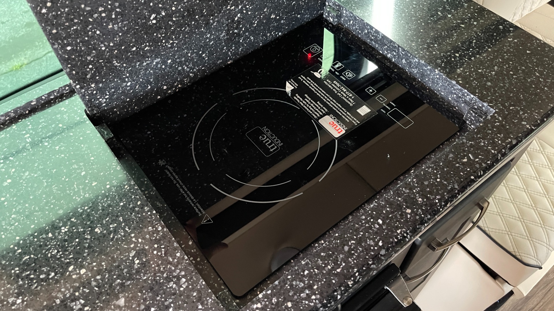 Used 2020 Mercedes-Benz MIDWEST AMERICAN PATRIOT CONVERSION / SHOWER / TV / FRIDGE / MICROWAVE for sale $178,999 at Formula Imports in Charlotte NC 28227 94