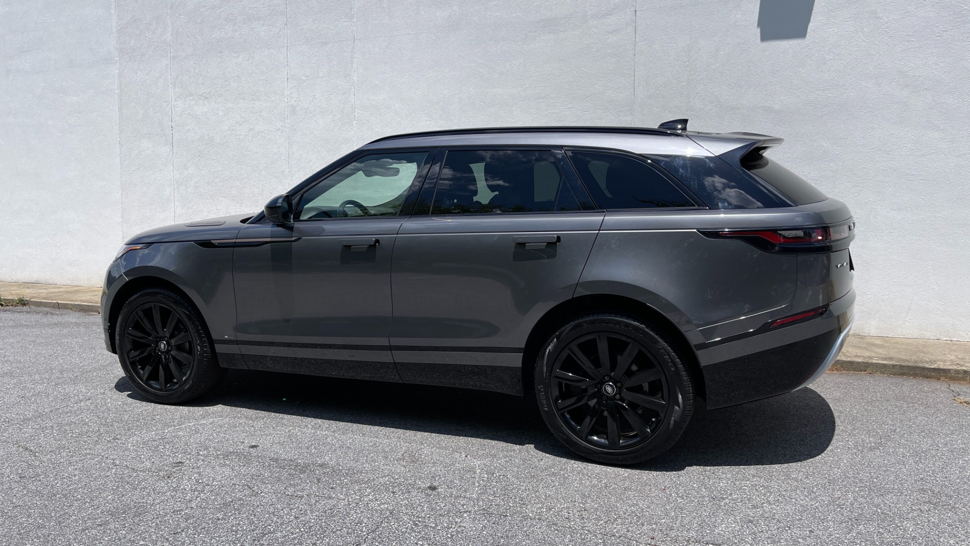 Used 2019 Land Rover Range Rover Velar R-Dynamic SE For Sale (Special ...