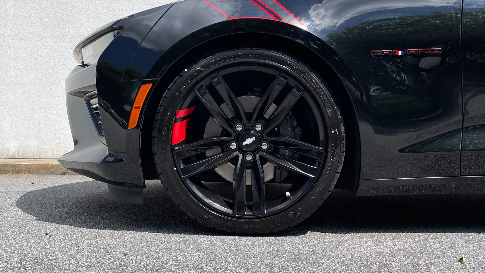 Used 2018 Chevrolet Camaro 2SS / 20IN WHEELS / REDLINE ED. / TOUCHSCREEN for sale Sold at Formula Imports in Charlotte NC 28227 26