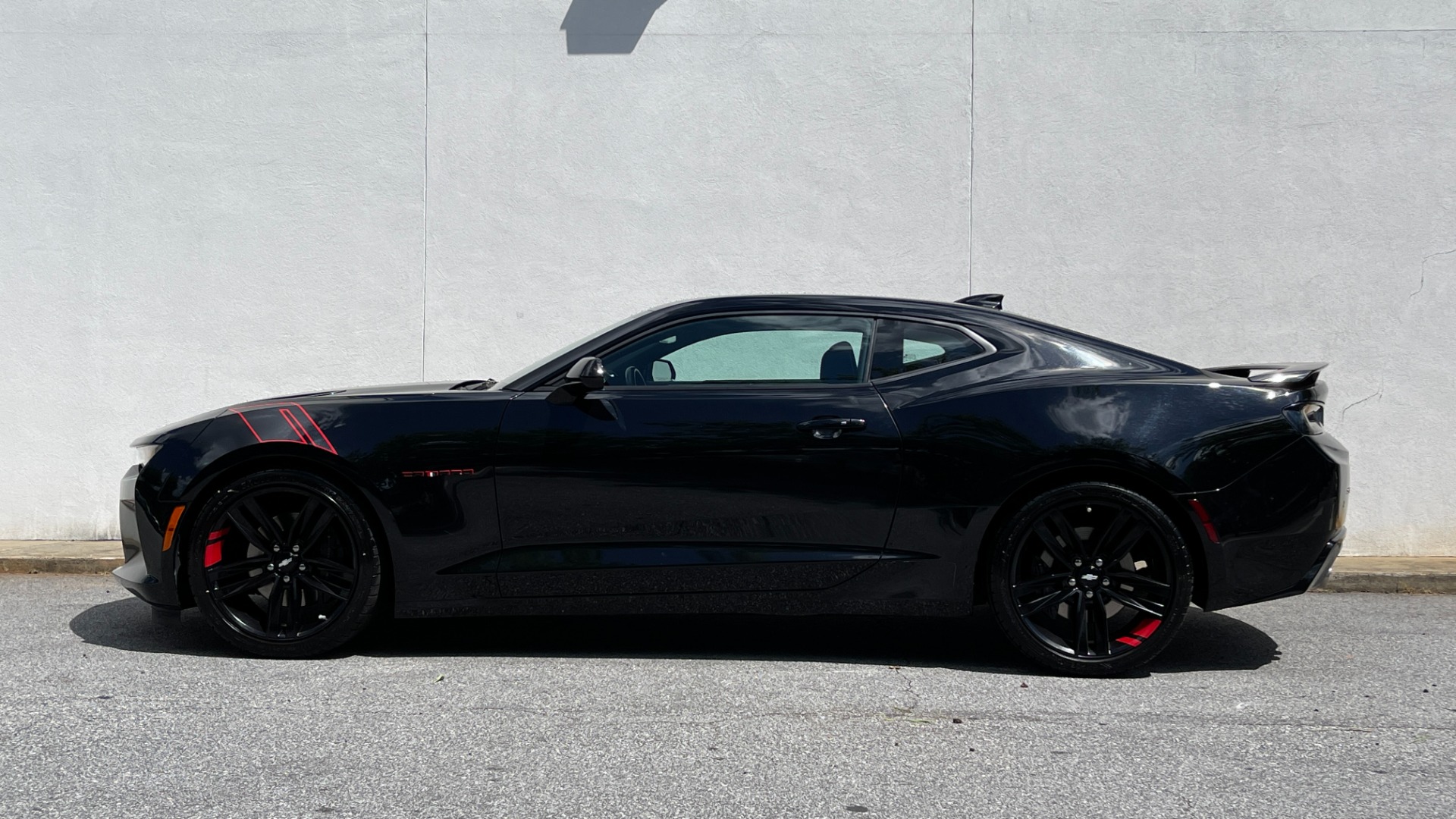 Used 2018 Chevrolet Camaro 2SS / 20IN WHEELS / REDLINE ED. / TOUCHSCREEN for sale Sold at Formula Imports in Charlotte NC 28227 6