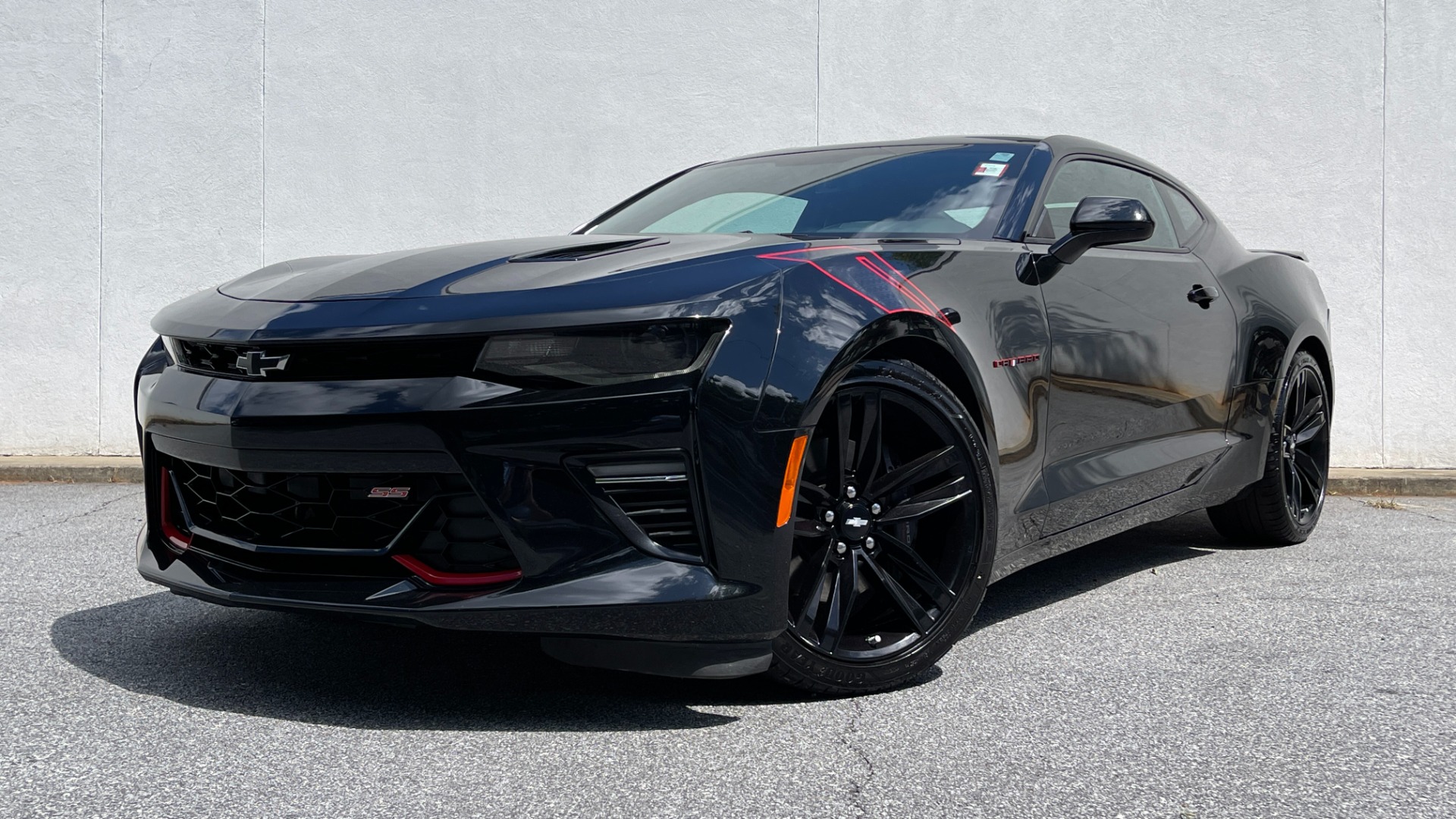 Used 2018 Chevrolet Camaro 2SS / 20IN WHEELS / REDLINE ED. / TOUCHSCREEN for sale Sold at Formula Imports in Charlotte NC 28227 1