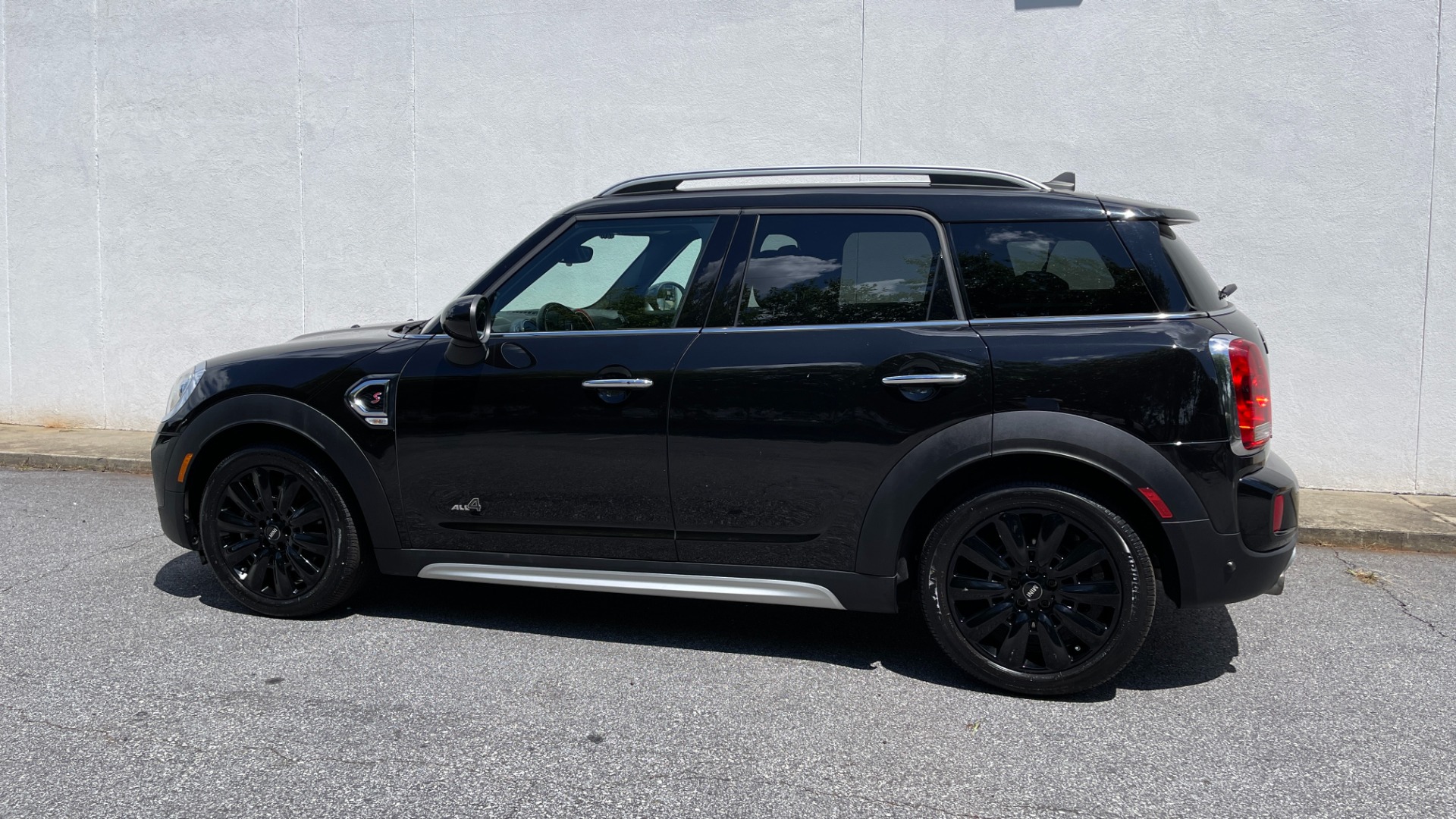 Used 2019 MINI Countryman Cooper S / ICONIC TRIM / TOUCHSCREEN NAV /SPORT AUTO / CONVENIENCE for sale Sold at Formula Imports in Charlotte NC 28227 13