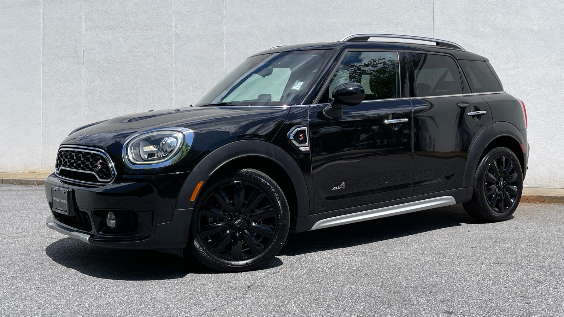 Used 2019 MINI Countryman Cooper S / ICONIC TRIM / TOUCHSCREEN NAV /SPORT AUTO / CONVENIENCE for sale Sold at Formula Imports in Charlotte NC 28227 2
