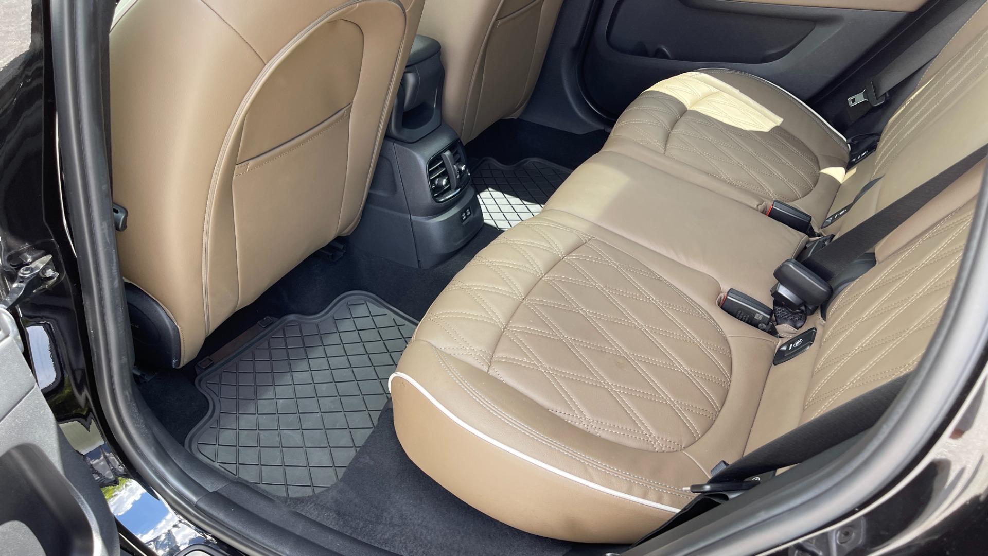 Used 2019 MINI Countryman Cooper S / ICONIC TRIM / TOUCHSCREEN NAV /SPORT AUTO / CONVENIENCE for sale Sold at Formula Imports in Charlotte NC 28227 32