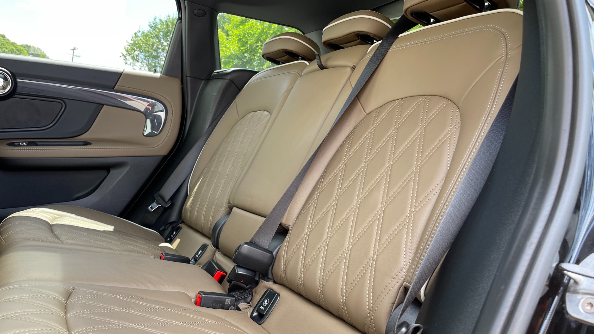 Used 2019 MINI Countryman Cooper S / ICONIC TRIM / TOUCHSCREEN NAV /SPORT AUTO / CONVENIENCE for sale Sold at Formula Imports in Charlotte NC 28227 33