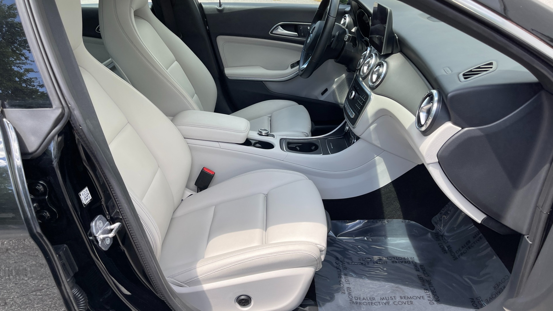 Used 2019 Mercedes-Benz CLA CLA 250 / PANORAMIC ROOF / PREMIUM / CONVENIENCE / HARMAN KARDON SOUND for sale $32,595 at Formula Imports in Charlotte NC 28227 12
