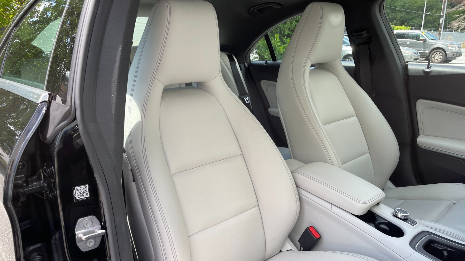 Used 2019 Mercedes-Benz CLA CLA 250 / PANORAMIC ROOF / PREMIUM / CONVENIENCE / HARMAN KARDON SOUND for sale Sold at Formula Imports in Charlotte NC 28227 14
