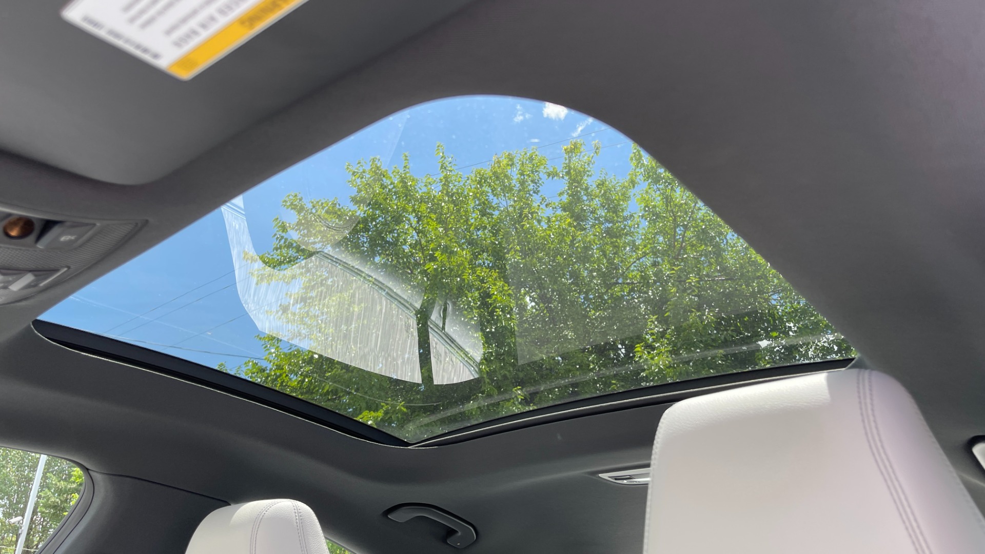 Used 2019 Mercedes-Benz CLA CLA 250 / PANORAMIC ROOF / PREMIUM / CONVENIENCE / HARMAN KARDON SOUND for sale Sold at Formula Imports in Charlotte NC 28227 29