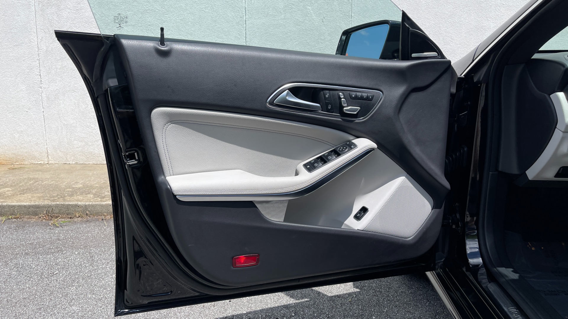 Used 2019 Mercedes-Benz CLA CLA 250 / PANORAMIC ROOF / PREMIUM / CONVENIENCE / HARMAN KARDON SOUND for sale Sold at Formula Imports in Charlotte NC 28227 56