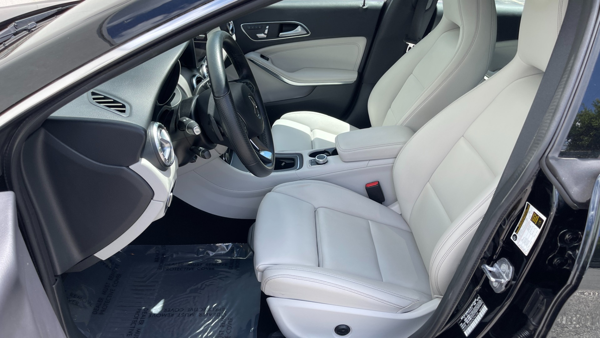 Used 2019 Mercedes-Benz CLA CLA 250 / PANORAMIC ROOF / PREMIUM / CONVENIENCE / HARMAN KARDON SOUND for sale $32,595 at Formula Imports in Charlotte NC 28227 59