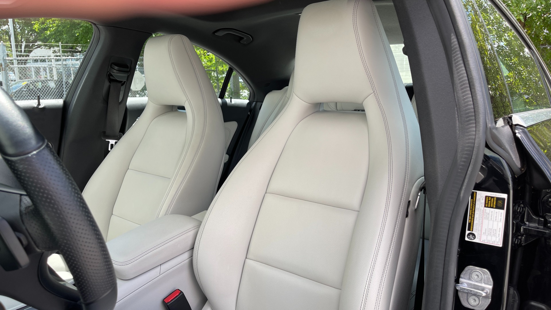 Used 2019 Mercedes-Benz CLA CLA 250 / PANORAMIC ROOF / PREMIUM / CONVENIENCE / HARMAN KARDON SOUND for sale $32,595 at Formula Imports in Charlotte NC 28227 60