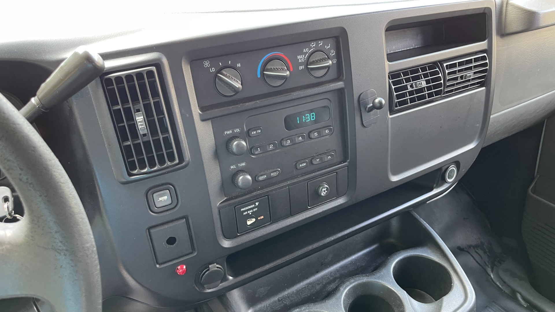 Used 2007 Chevrolet Express Passenger for sale Sold at Formula Imports in Charlotte NC 28227 12