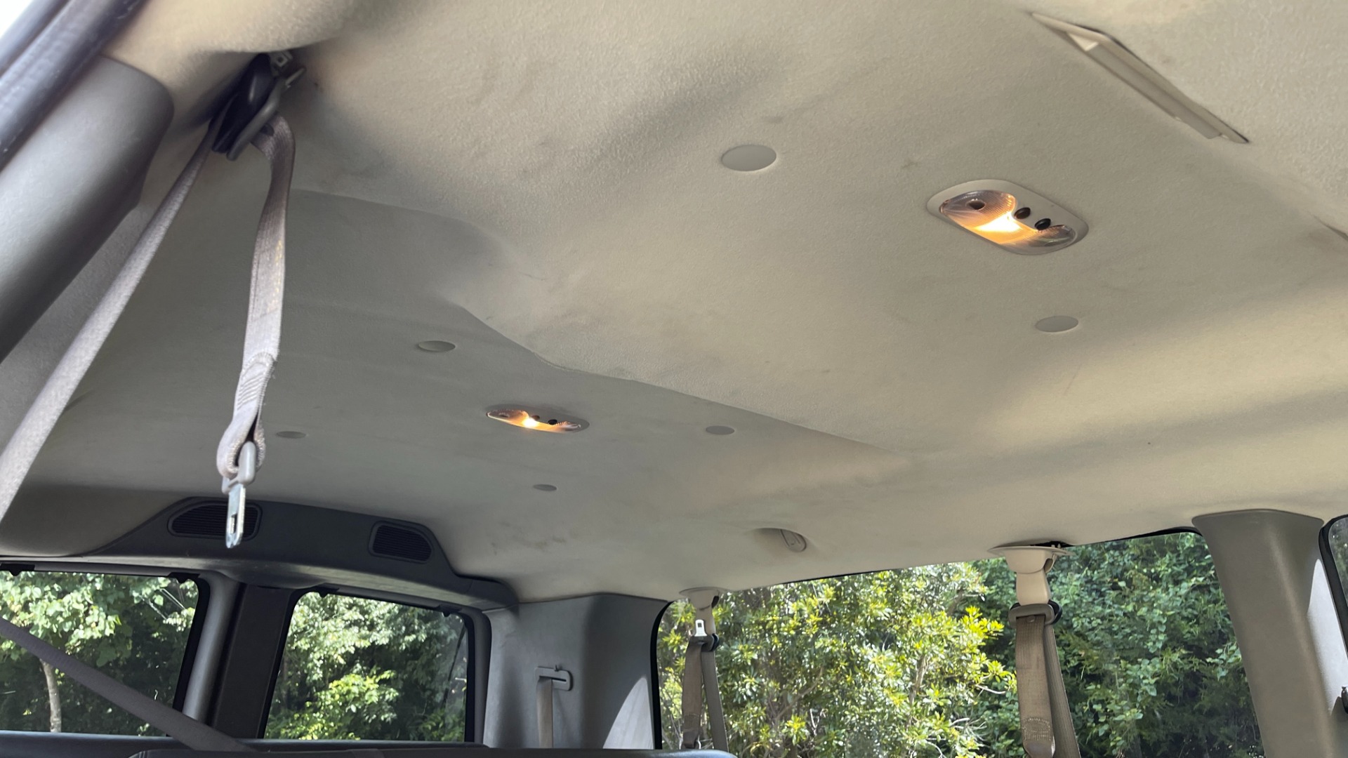 Used 2007 Chevrolet Express Passenger for sale Sold at Formula Imports in Charlotte NC 28227 33