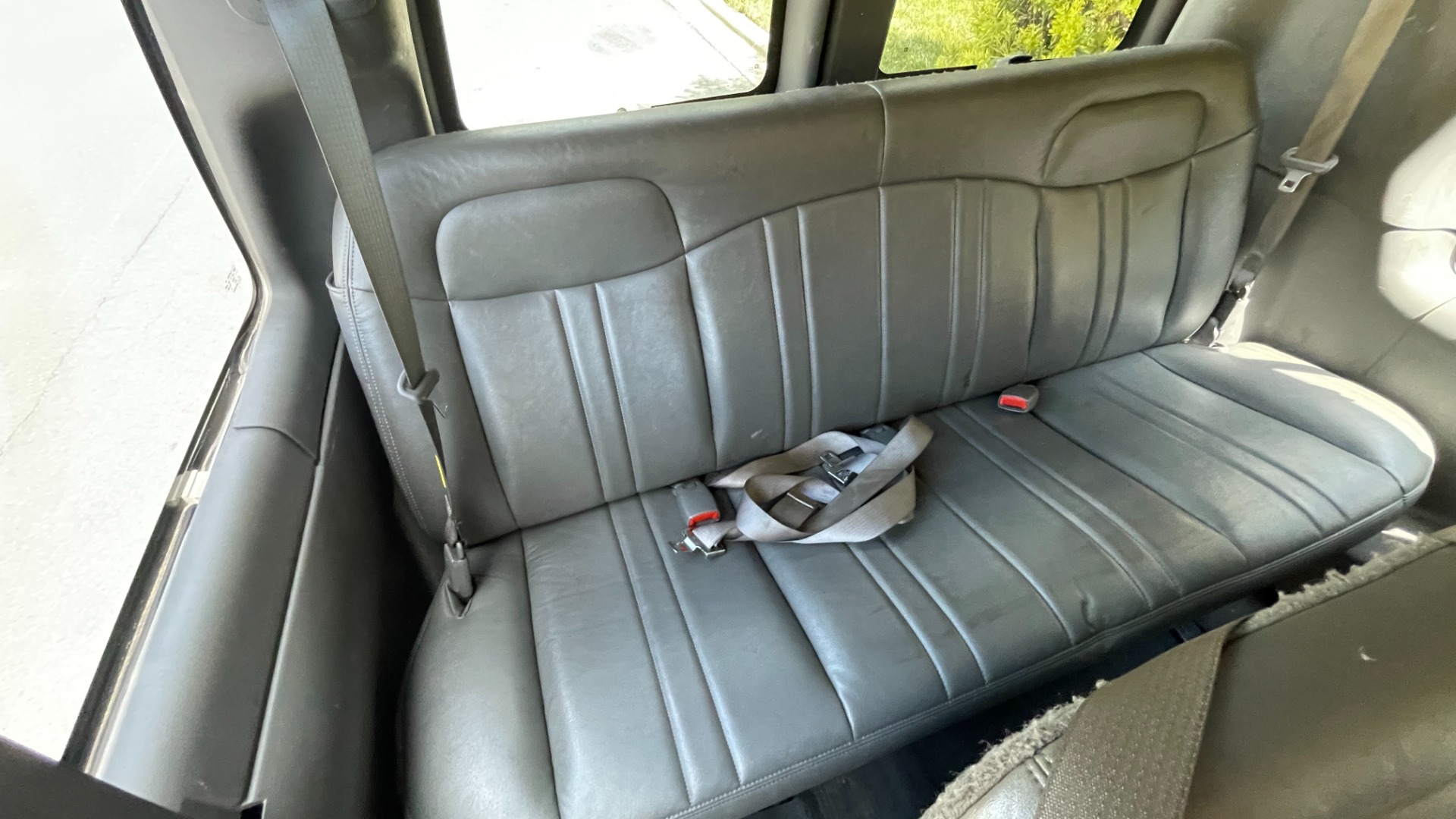 Used 2007 Chevrolet Express Passenger for sale Sold at Formula Imports in Charlotte NC 28227 34