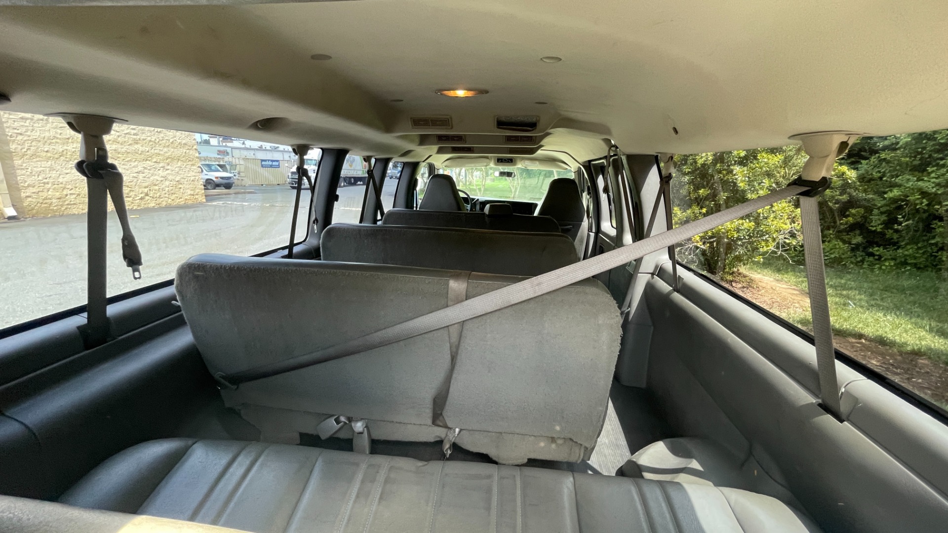Used 2007 Chevrolet Express Passenger for sale Sold at Formula Imports in Charlotte NC 28227 55